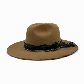 Sigue la Flecha winter-woolen-hat