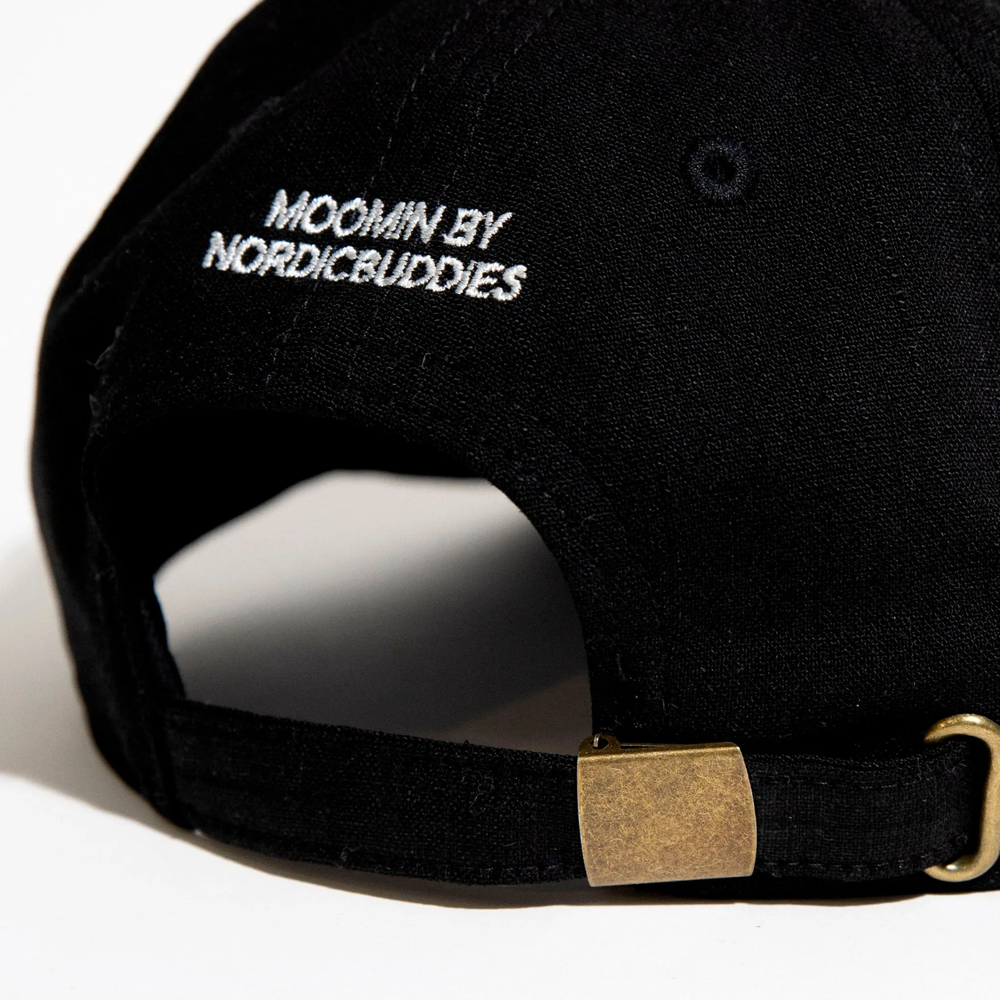 Sniff's Thoughts Adult Cap