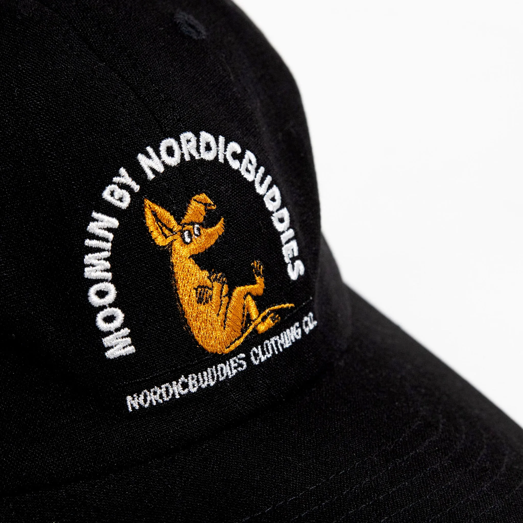 Sniff's Thoughts Adult Cap