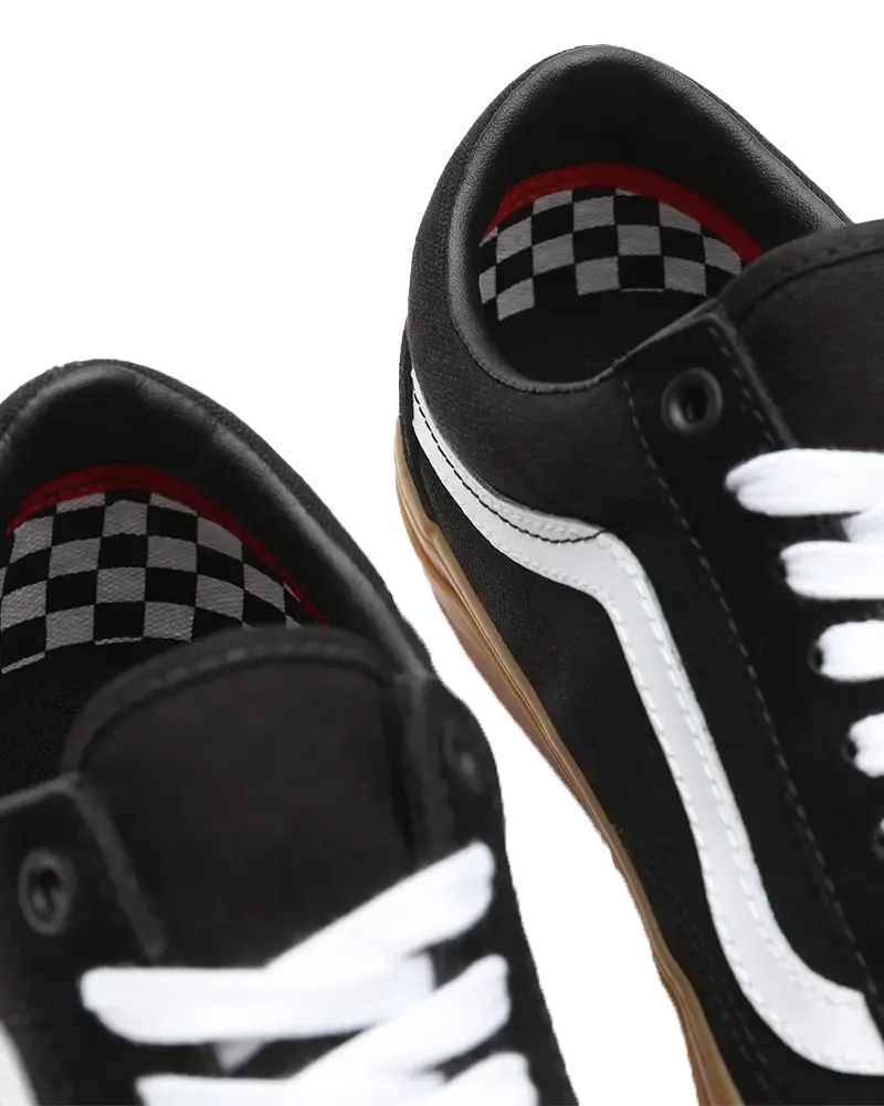 Vans Kleidung Skate Old Skool Schuhe in Schwarz & Gummi