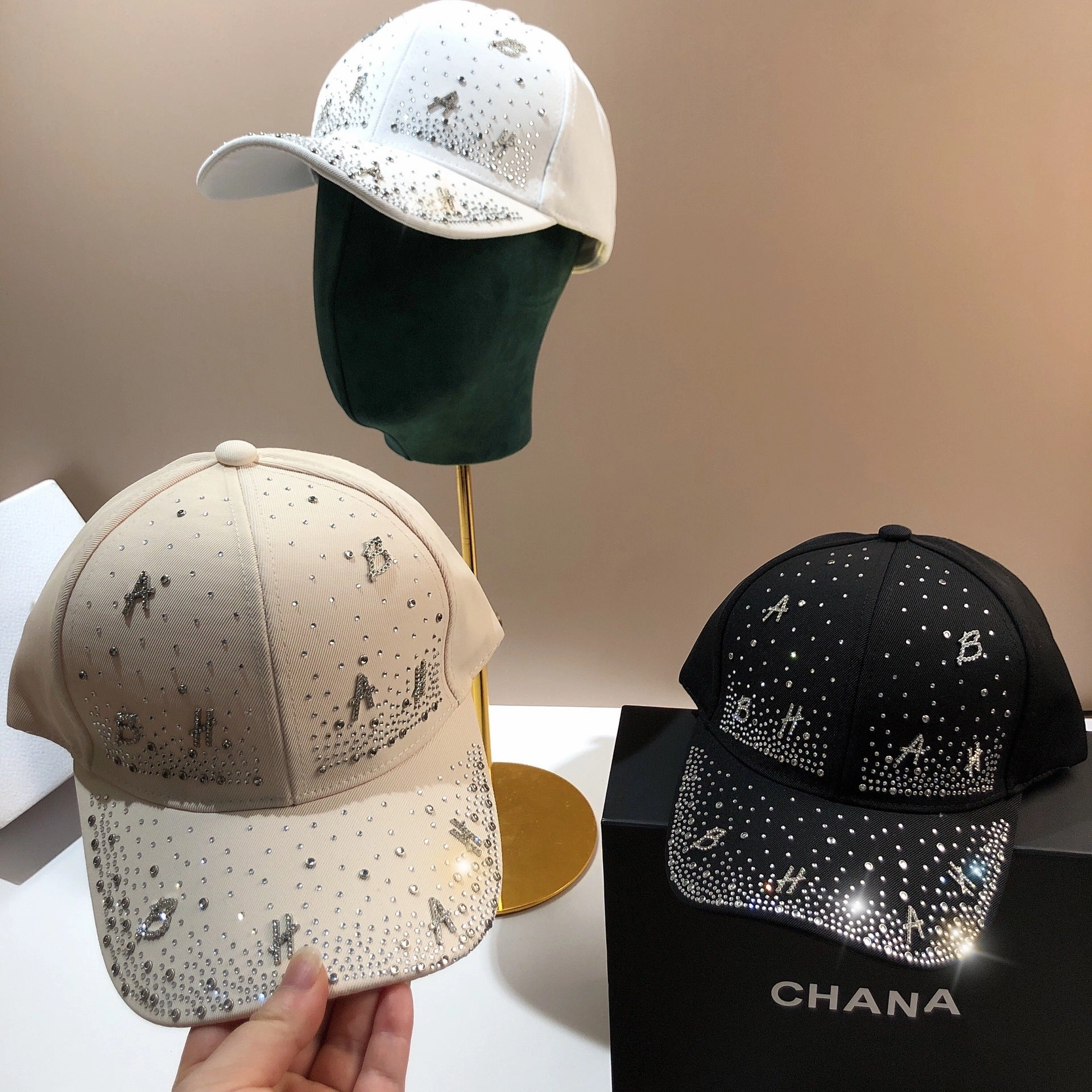 Wholesale Cotton Hot Rhinestone Three-dimensional Letter Baseball Cap