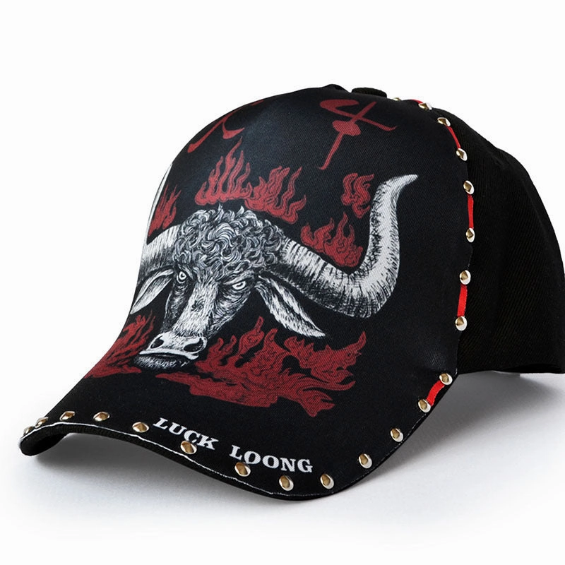 Wholesale Polyester Cotton Illustrated Fire Bull Baseball Cap