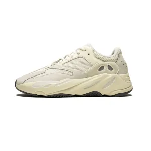 Yeezy Boost 700 Analog Adidas Sneakers